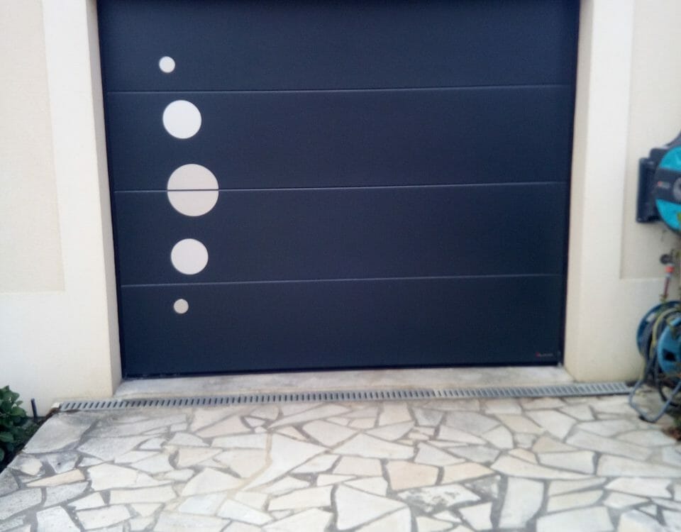 Porte de garage aluminium à la Ferté-Alais