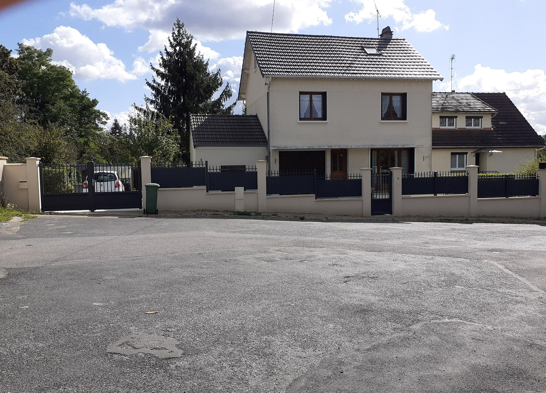 Création d'un muret avec clôture en aluminium à Cerny (91590)