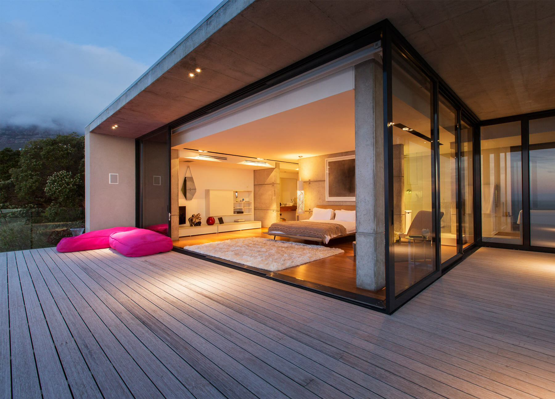 Baie coulissante aluminium avec galandage