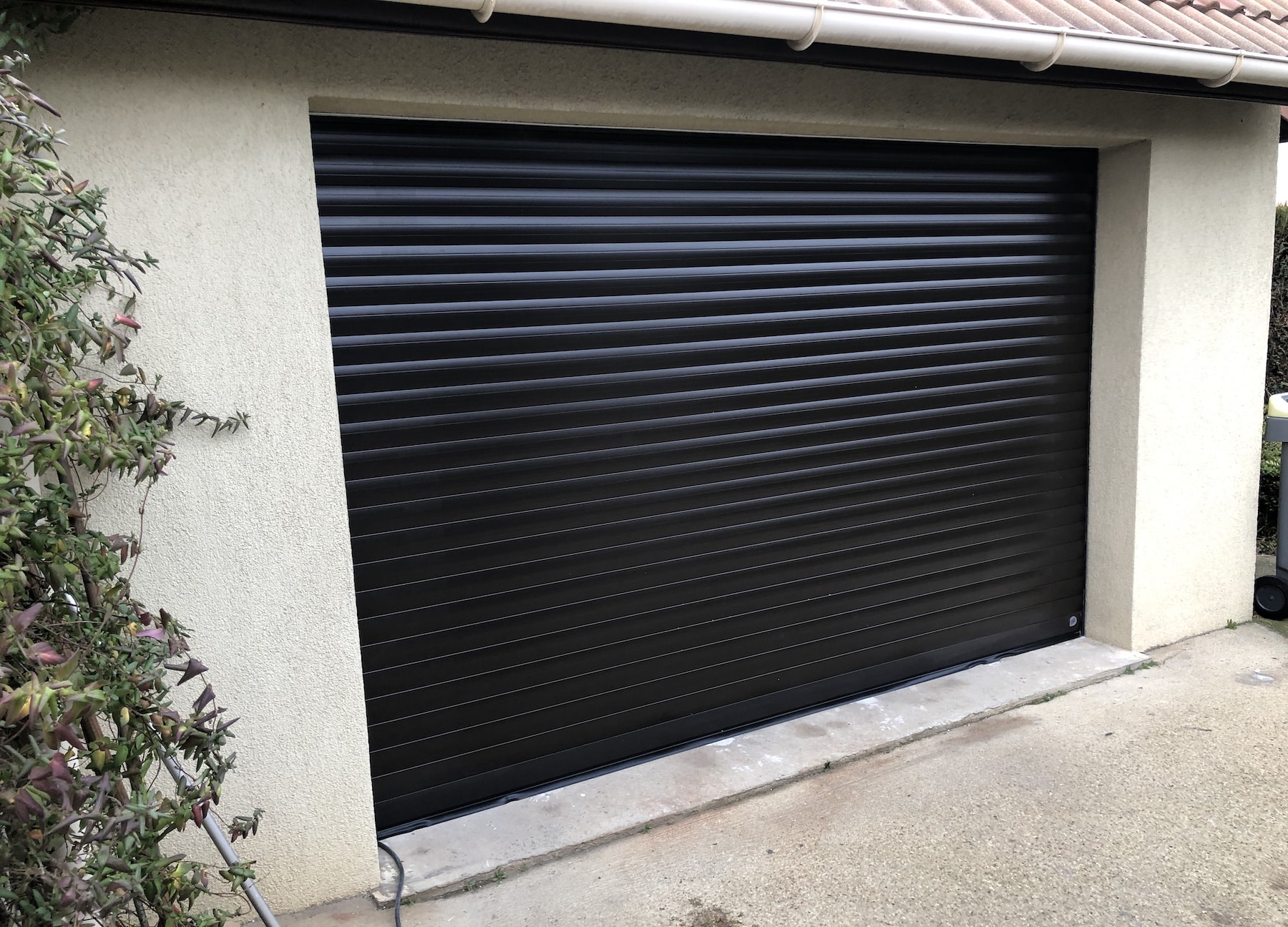 Porte-de-garage-alu-Itteville