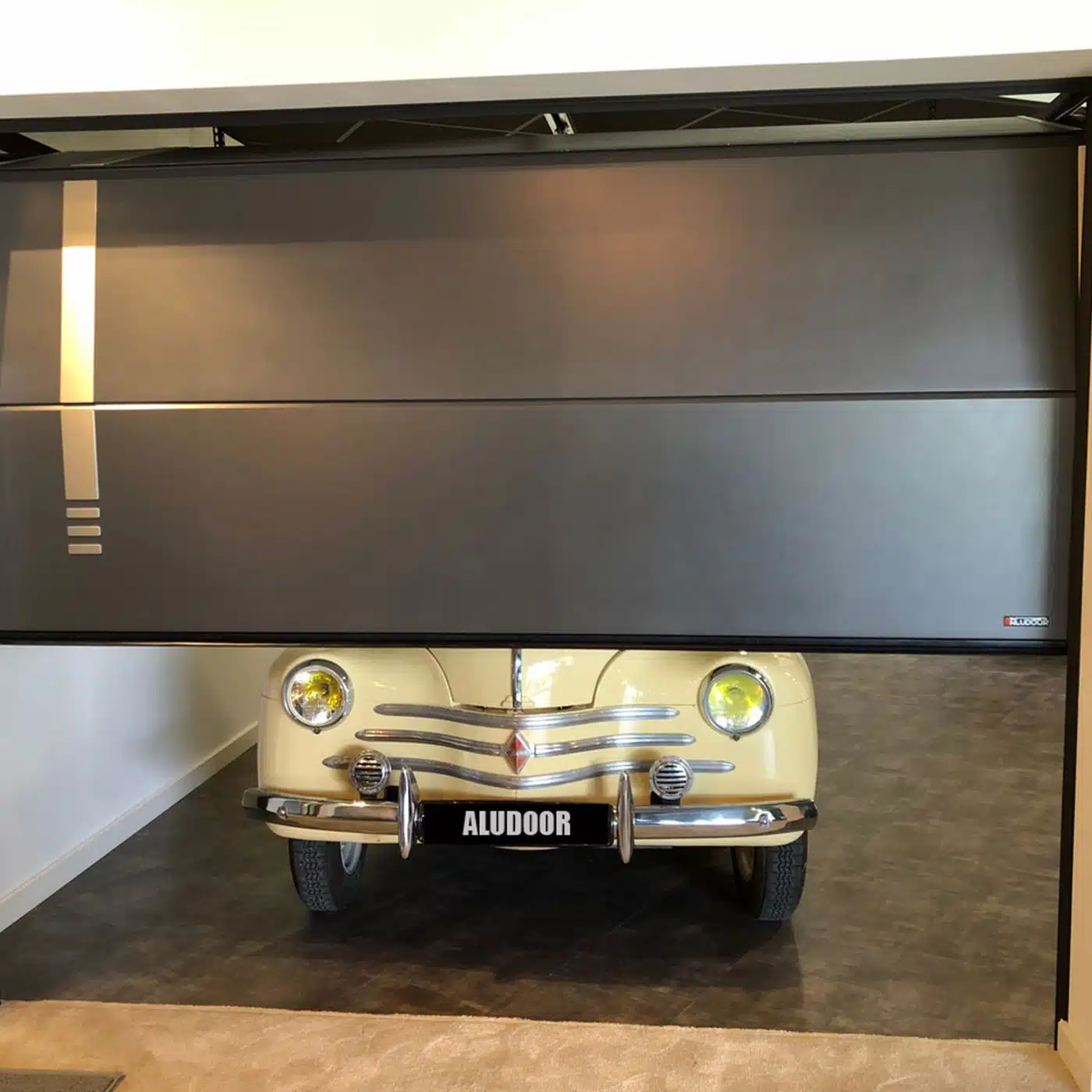 Porte de garage sectionnelle plafond