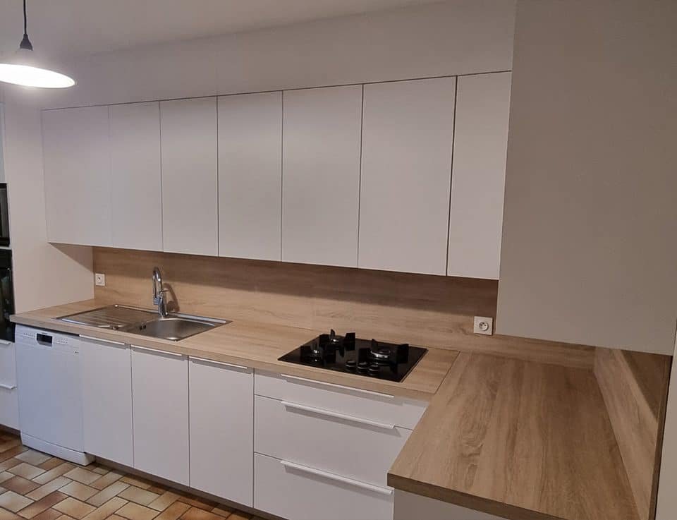 Cuisine sur mesure à Cerny.