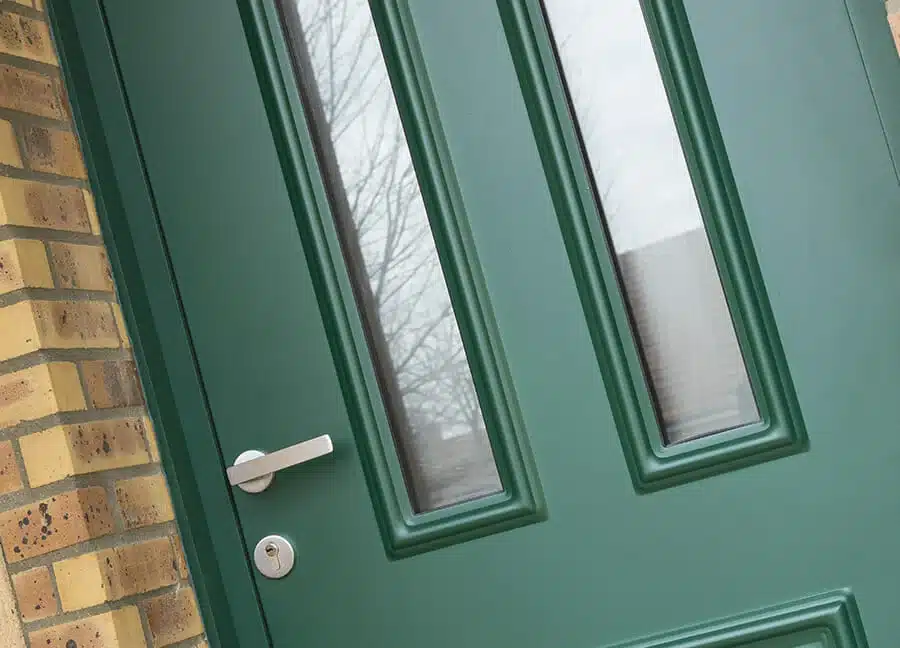 Détail de la porte Navarre en PVC