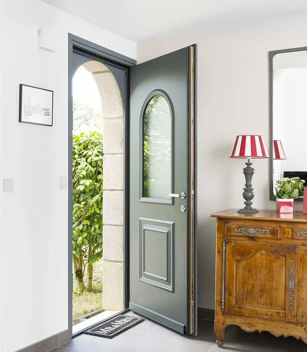 porte d'entrée aluminium OuvertureS modèle Toscane, vue intérieure